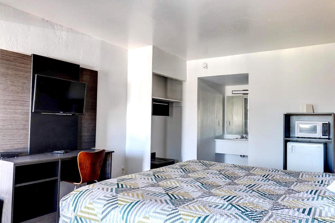 Motel 6 Tucson, Az - East Williams Center מראה חיצוני תמונה