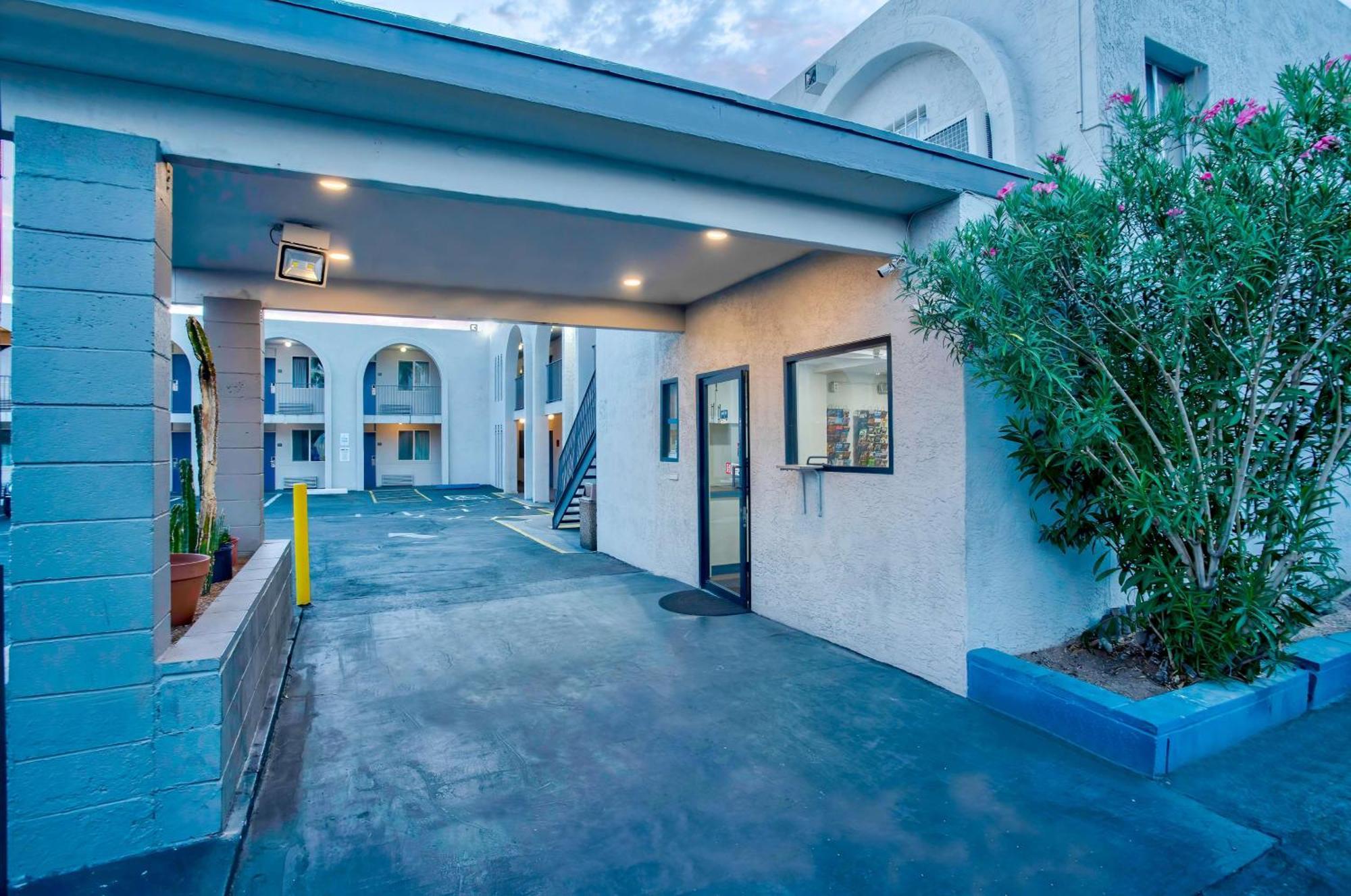 Motel 6 Tucson, Az - East Williams Center מראה חיצוני תמונה